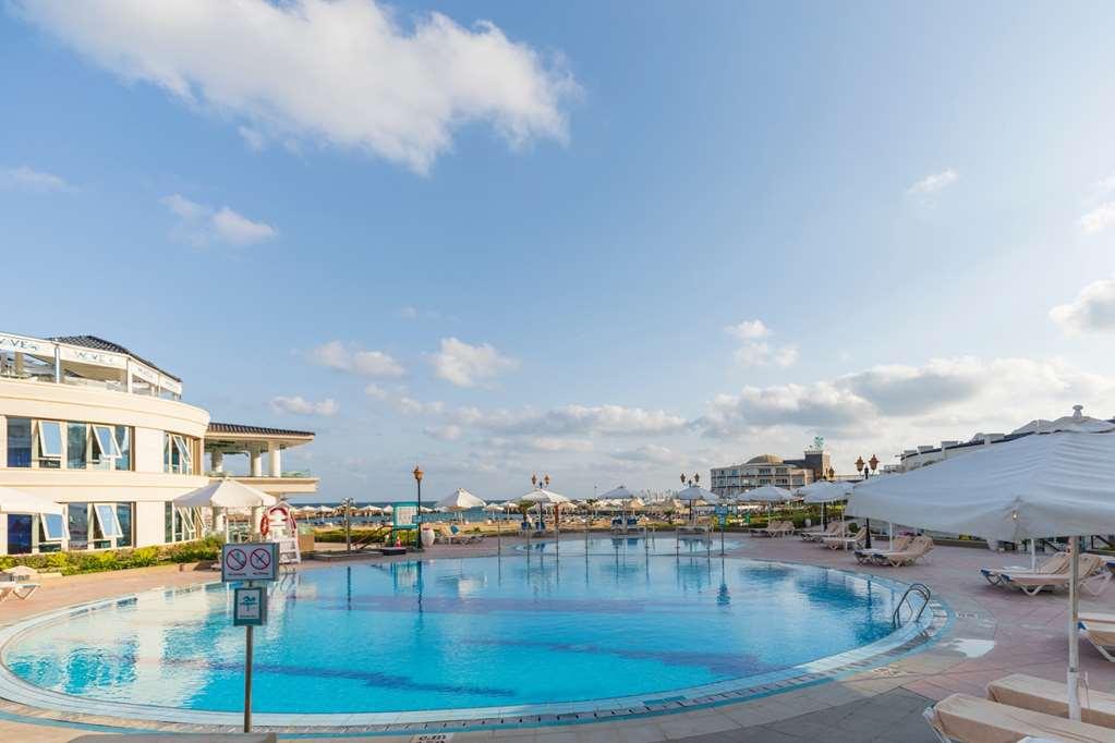โรงแรมซันไรส์ อเล็กซ์ อเวนิว อเล็กซานเดรีย สิ่งอำนวยความสะดวก รูปภาพ The swimming pool at the hotel